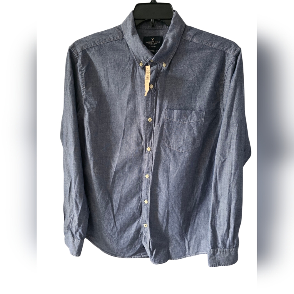 American Eagle Outfitters Chambray Button-Down Shirt